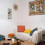 Charming Flat In The Heart Of Paris